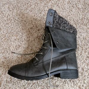 Gray women’s boots